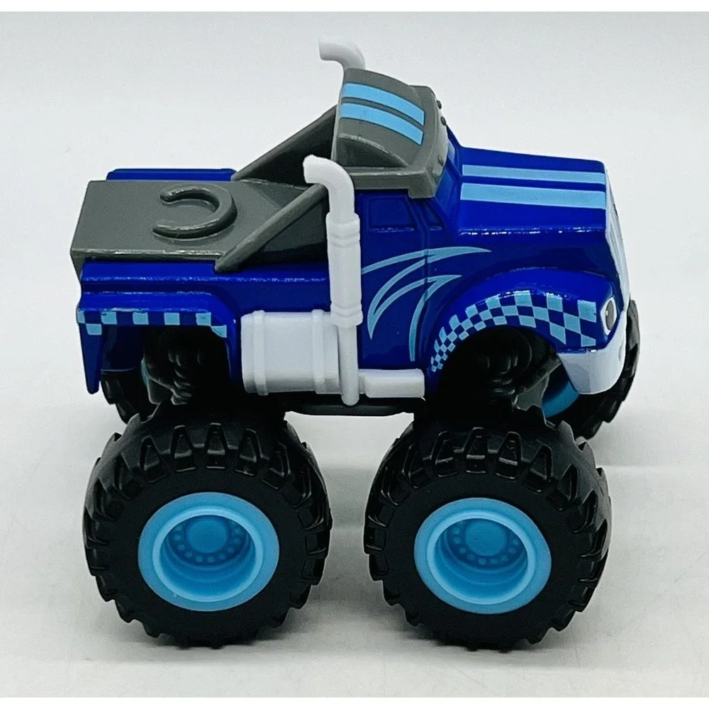 Blaze and the Monster Machines Racing Flag‎ Crusher Zeg Truck Die Cast Lot Of 2